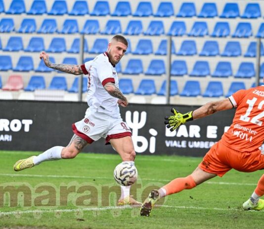Campo pessimo, brutto approccio, prestazione così così. L’Arezzo deve accontentarsi di un punto