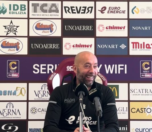 VIDEO / Bucchi: “Non mi fido, serve la prestazione. Cerchiamo un centrocampista offensivo”