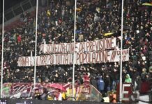 Polemica della sud contro il giro di vite del Viminale. Gli applausi per Giuseppe e Mariolina