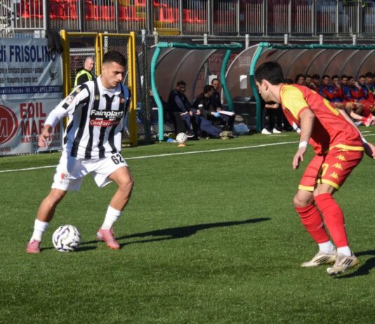 Le rivali accorciano: adesso sono a -7 e -9 in classifica. Il calendario fino agli scontri diretti