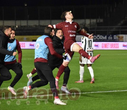 Diagonale a fil di palo davanti alla sud. Per Renzi è il terzo gol stagionale in quella porta