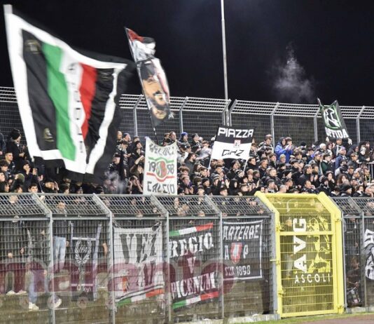 Si scalda l’atmosfera: esaurite curva sud e tribuna laterale. L’Ascoli chiede altri 200 biglietti