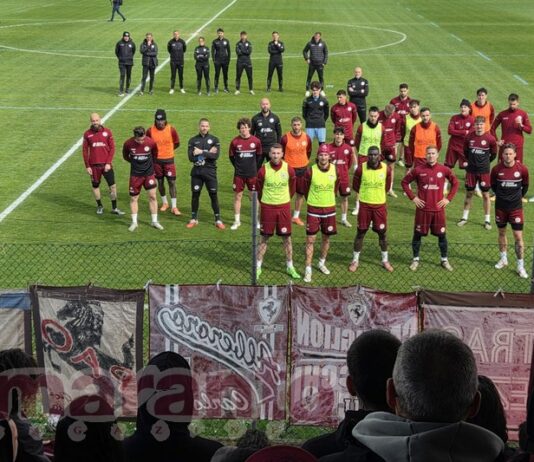 Il gioco si fa duro, serve un Arezzo da battaglia. Guccione in forse, due dubbi per Bucchi