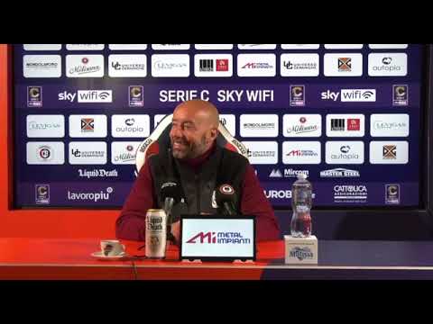 VIDEO / Bucchi: “Qualità e tante occasioni, siamo stati bravi. Un abbraccio simbolico ai tifosi”