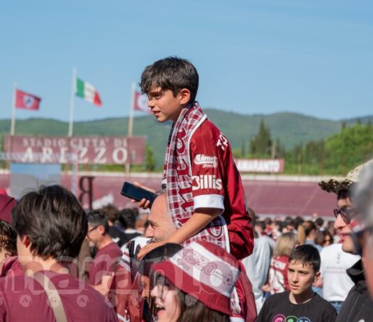 Non sono solo undici giocatori e un pallone. Questa vittoria è un collante tra generazioni