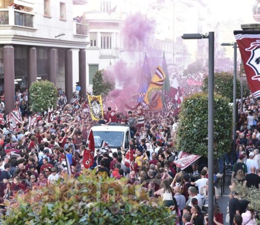 FOTOGALLERY / Arezzo in serie B, la grande festa per le vie del centro