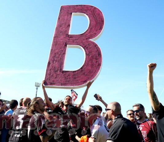 Arezzo promosso in serie B, i voti degli amaranto. Tre giocatori meritano il 9 in pagella