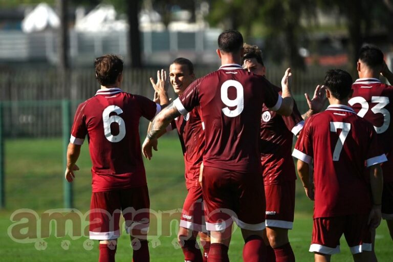L’Arezzo si toglie un altro sfizio. Gol spettacolare di Sala, finisce in parità contro il Parma (1-1)