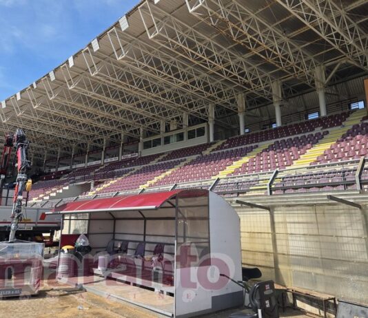 Lo stadio deve adeguarsi alla B: barriera divisoria fra la tribuna centrale e la laterale nord