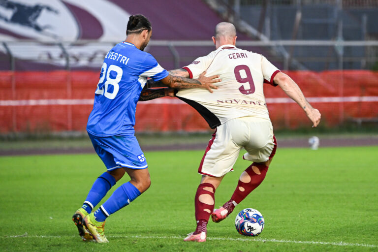 In attesa delle novità di mercato, ecco i numeri di maglia. Cerri prende il 9 e sfida il tabù