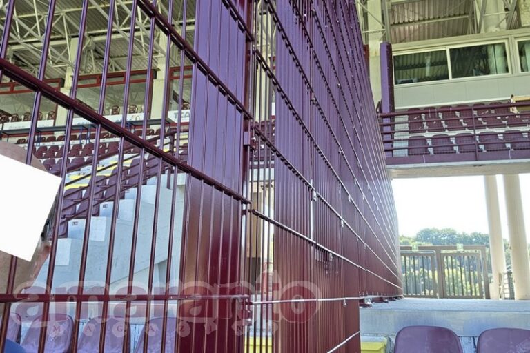La Commissione di Longhi torna allo stadio per le verifiche. Posizionata la barriera in laterale nord