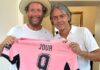 Jovanotti, siparietto con Inzaghi e maglia da bomber in regalo. E domenica per chi tifa?