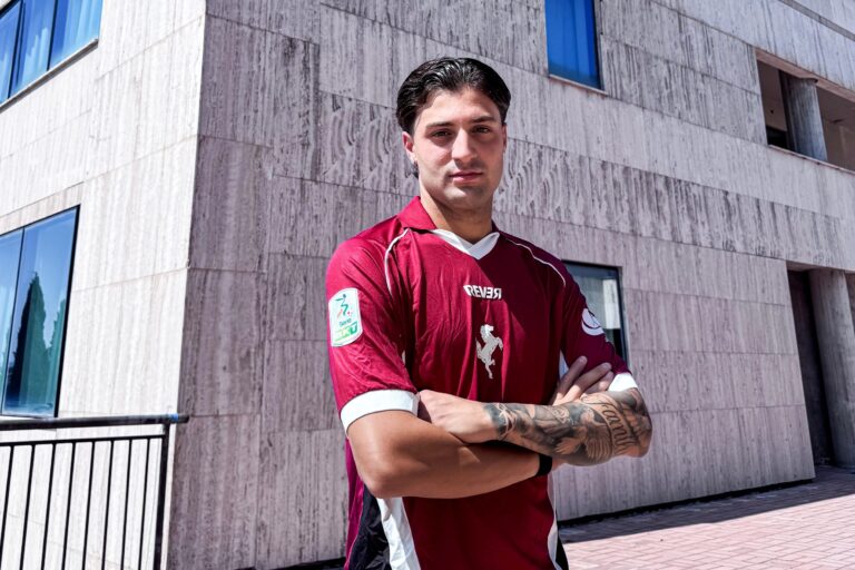 Ufficiale l’arrivo di Leone, è il terzo prestito in organico. Come sono oggi le liste per la serie B