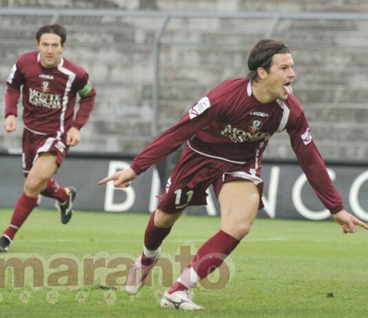 Maniero dice addio al calcio giocato. La sua carriera prese il volo da Arezzo con 12 gol