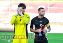 Finalmente di domenica alle 15. Tre titolari fuori, tanta gente, voglia di un bel risultato