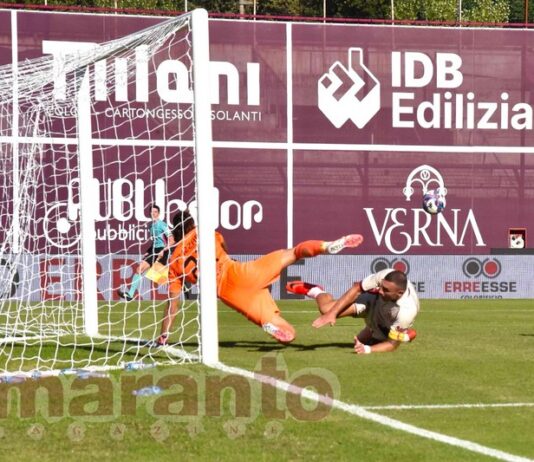 Pasticcio sul primo gol. Viviani, brutto passo indietro. Olivieri non si vede mai. Male anche Sala