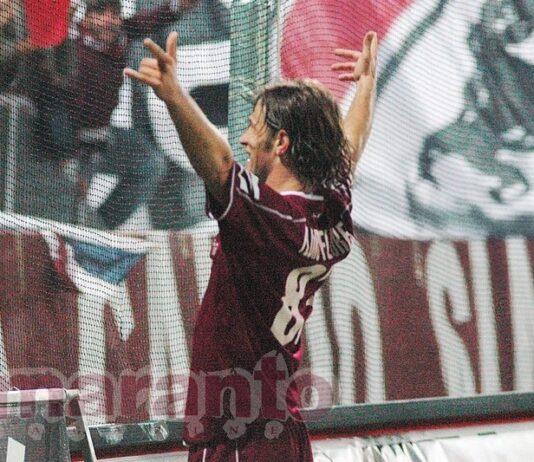 Prima volta di Floro dall’altra parte della barricata. La sua maglia 83 resta un feticcio amaranto